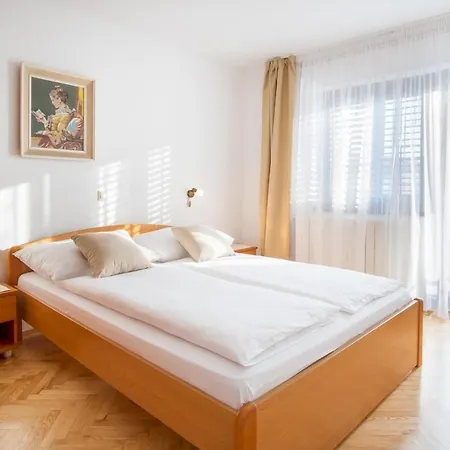 Apartament Bubi *