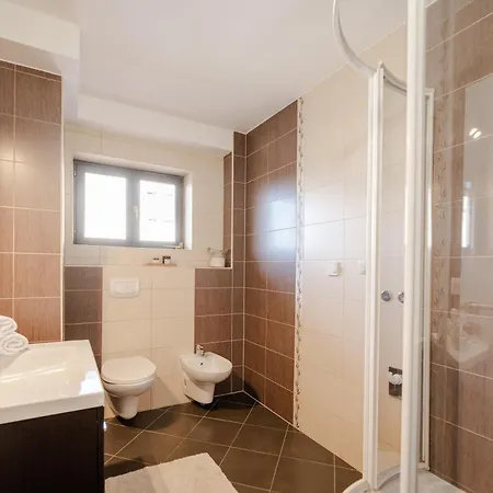 Bubi Apartament *