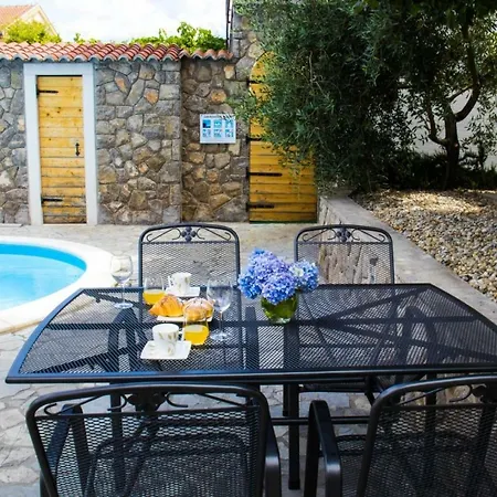 Bubi Apartament Malinska