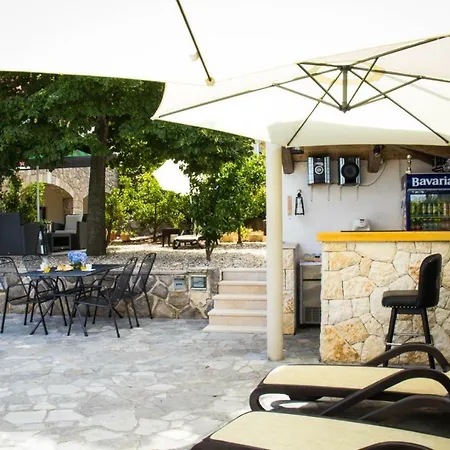 Bubi Apartament Malinska